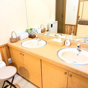 Restroom and amenities in the waiting room at Komorebi Funeral Hall